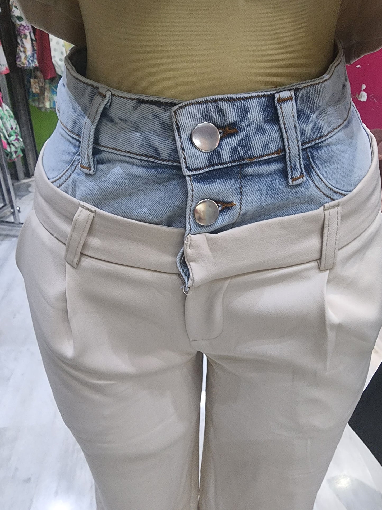 Conjunto dos piezas de vestir chaleco y pantalón