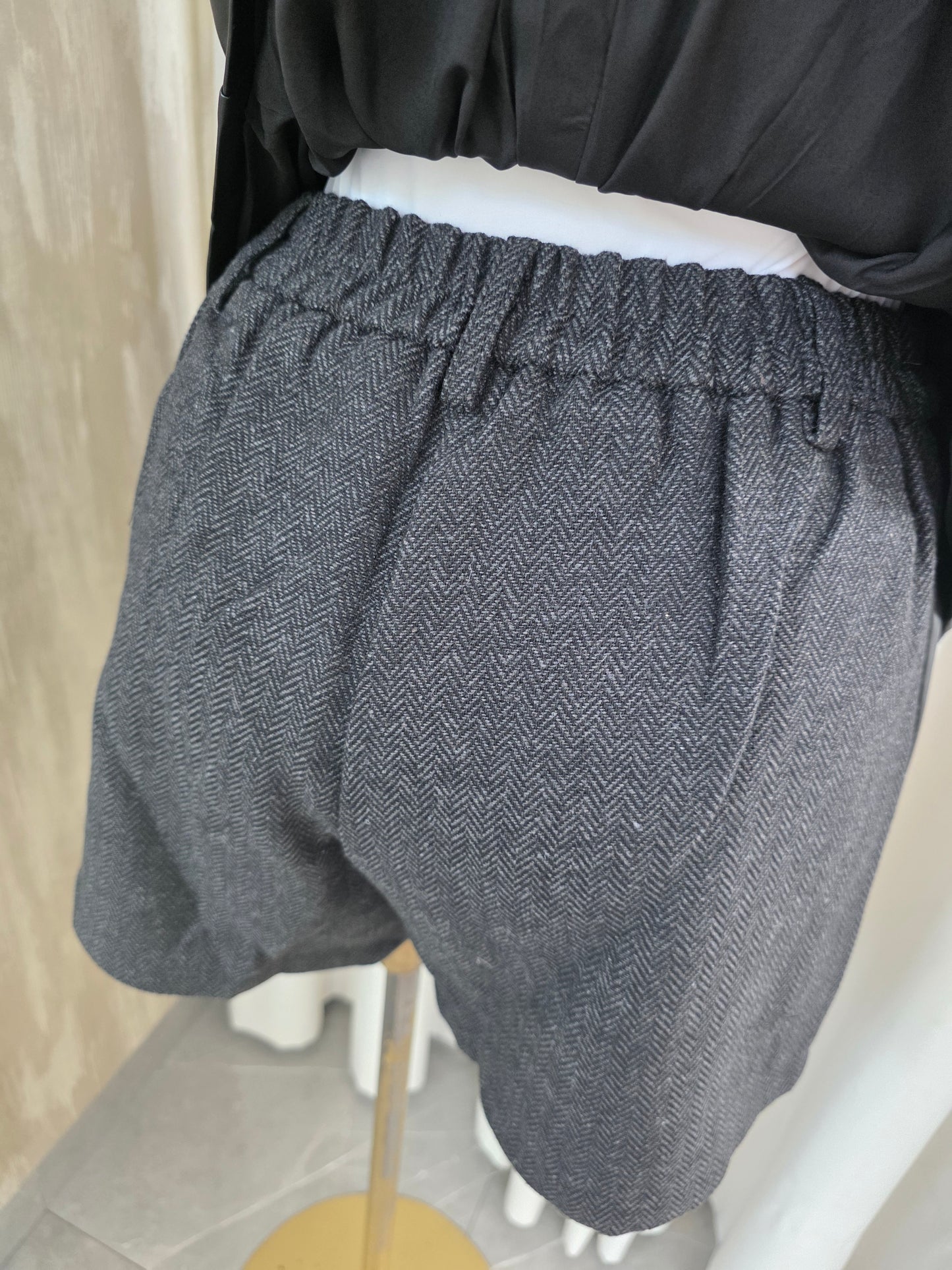 Conjunto dos piezas cinto acabados en piel