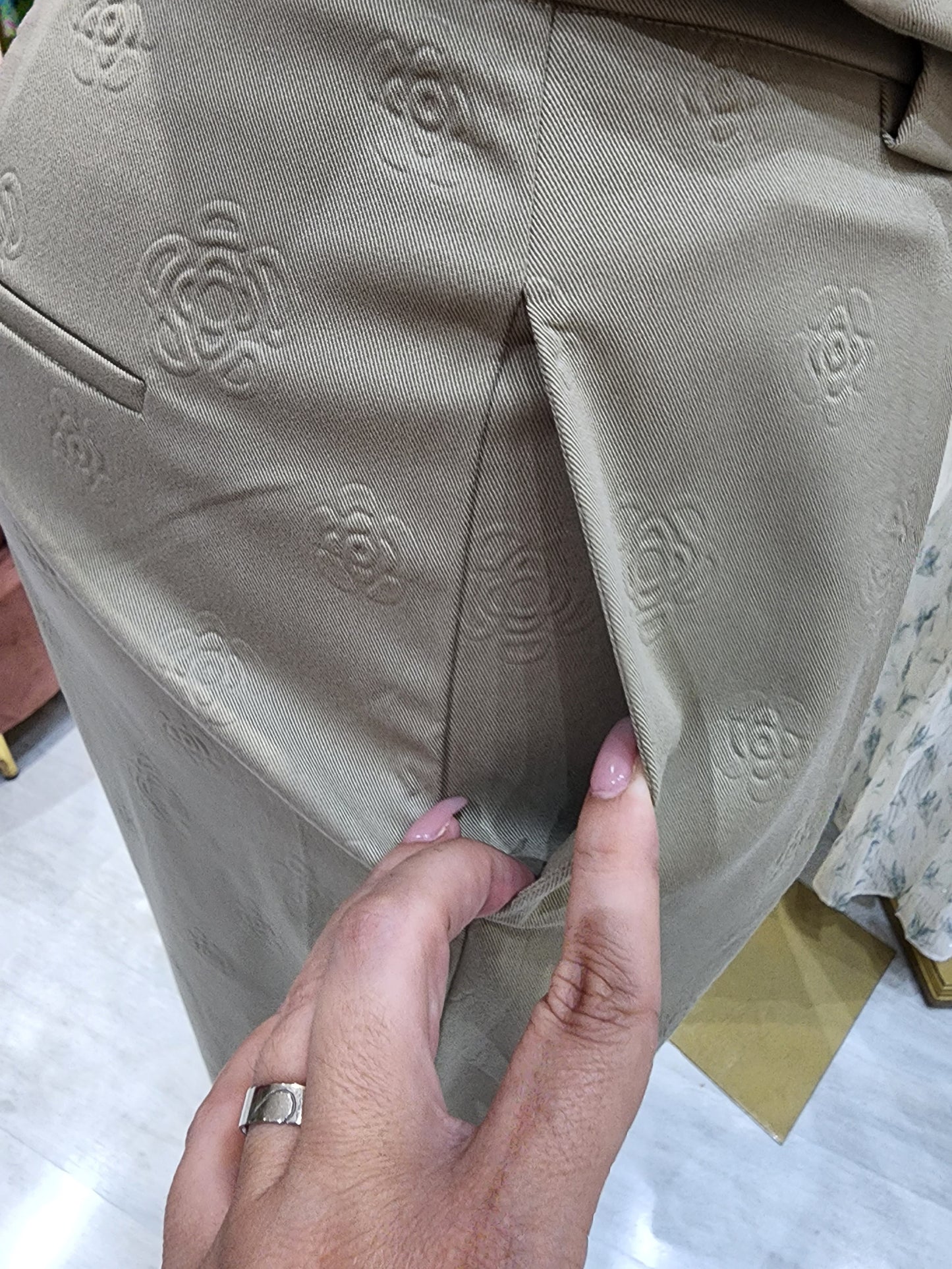 Chaleco y pantalón color TAUPE