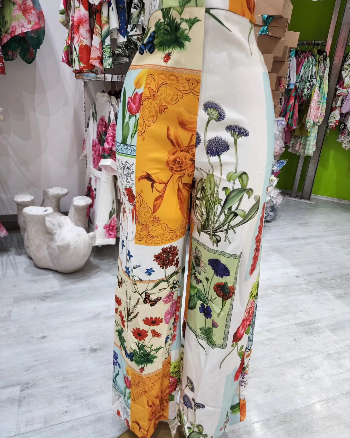 Jumpsuit encaje c/flores