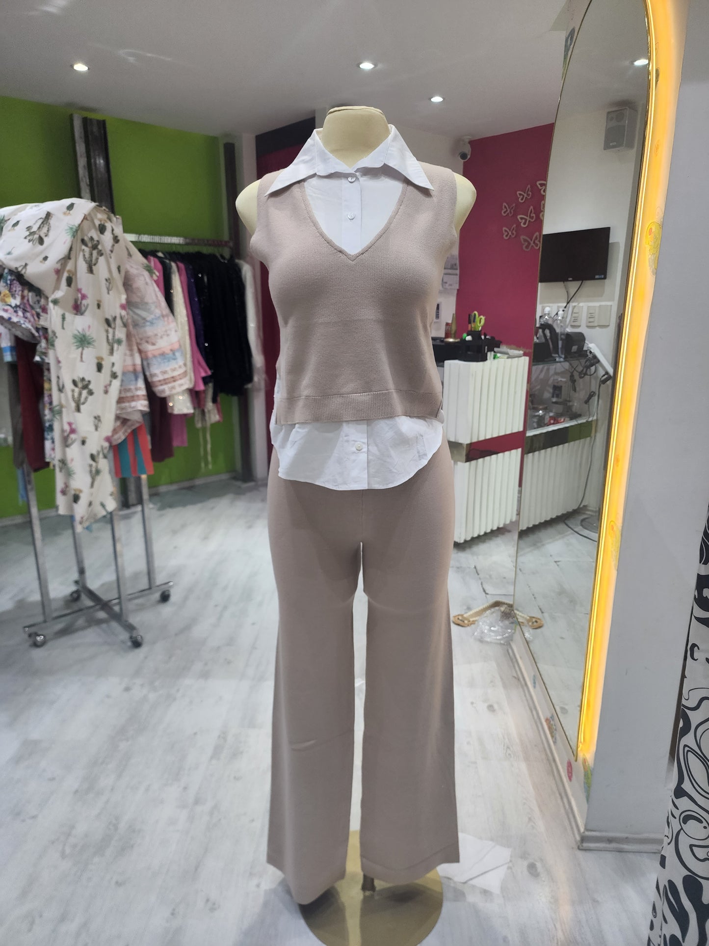 Conjunto doble blusa y pantalón BEIGE