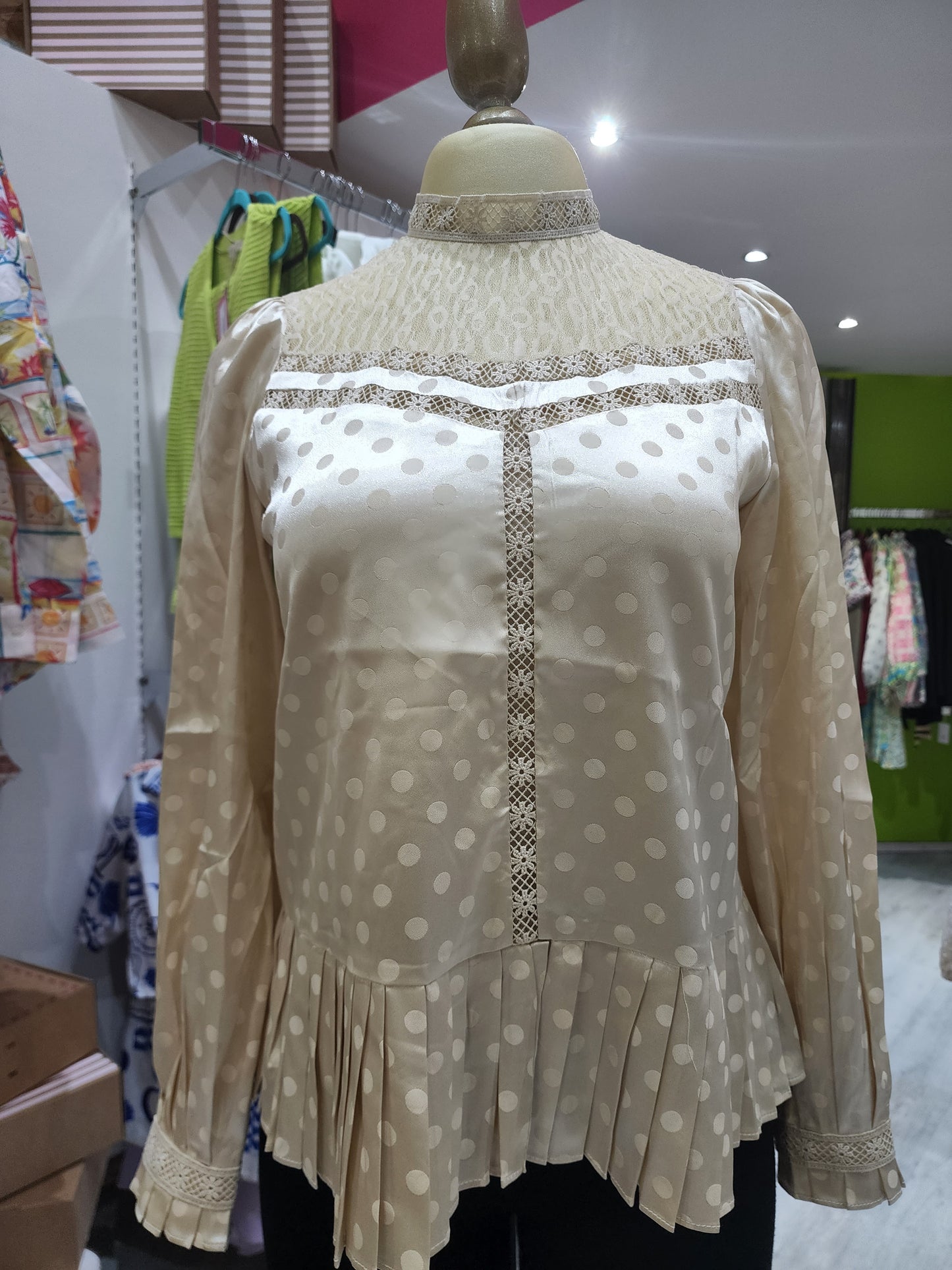 Blusa CREAM