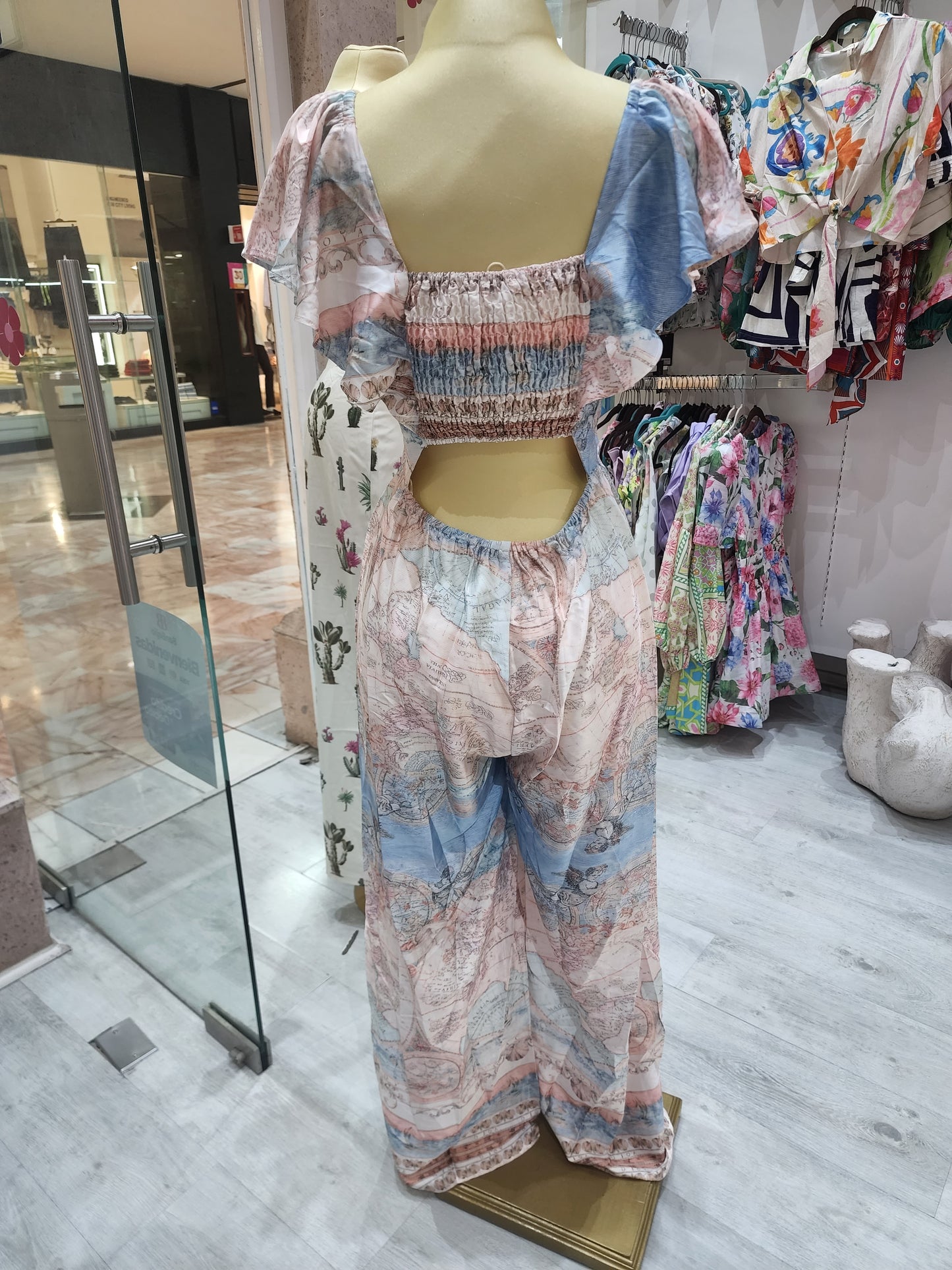 Jumpsuit tela de mapa