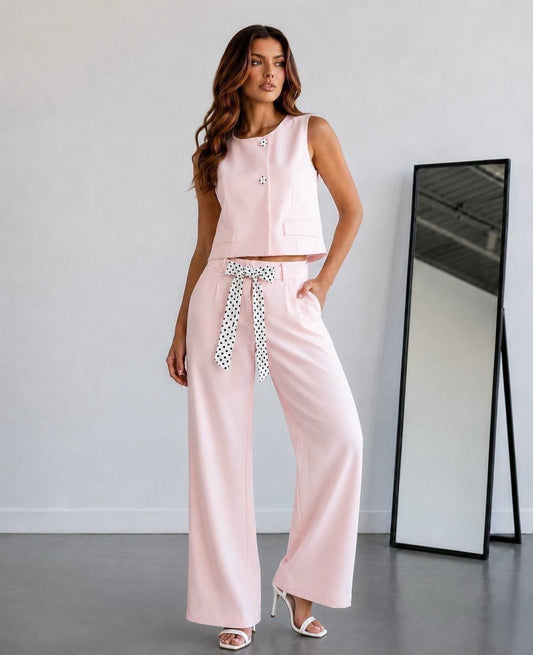 Conjunto rosa pastel botones decorados